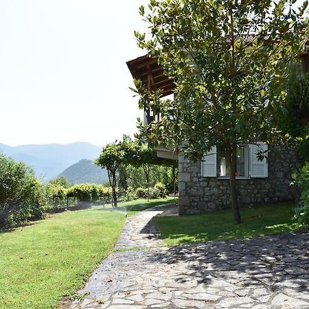 Holiday Cottage Lílaia Buitenkant foto