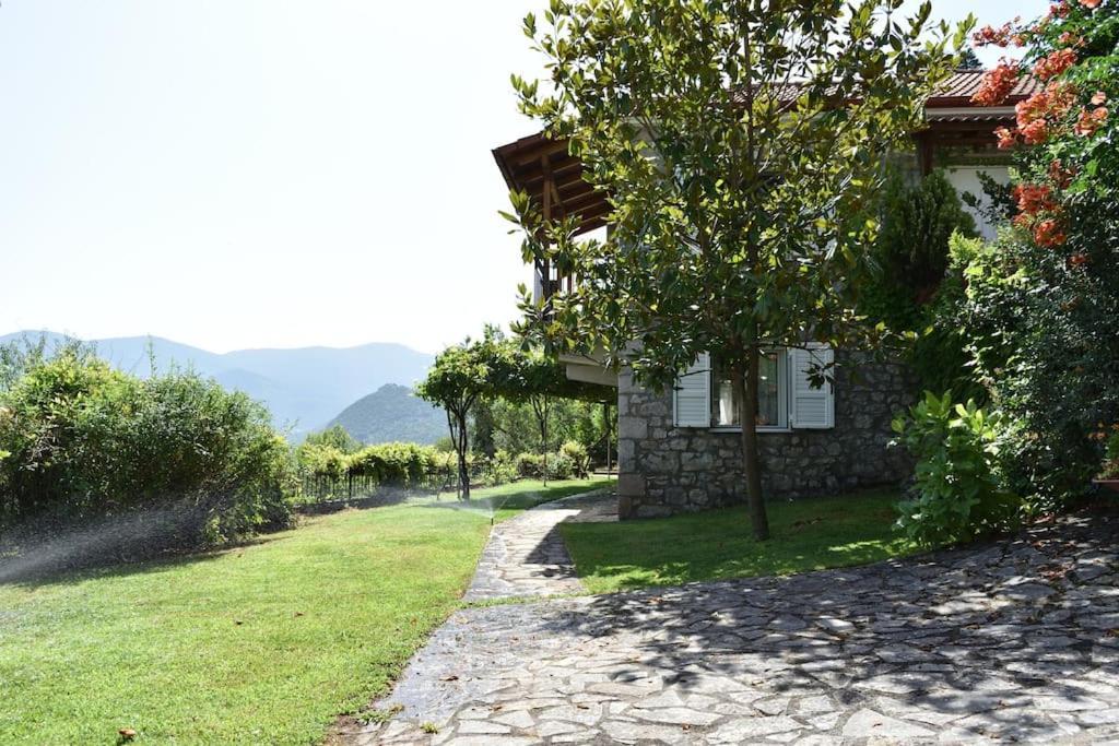Holiday Cottage Lílaia Buitenkant foto